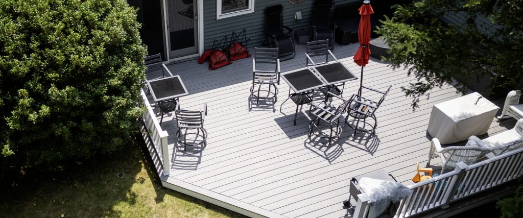 wood plastic composite decking